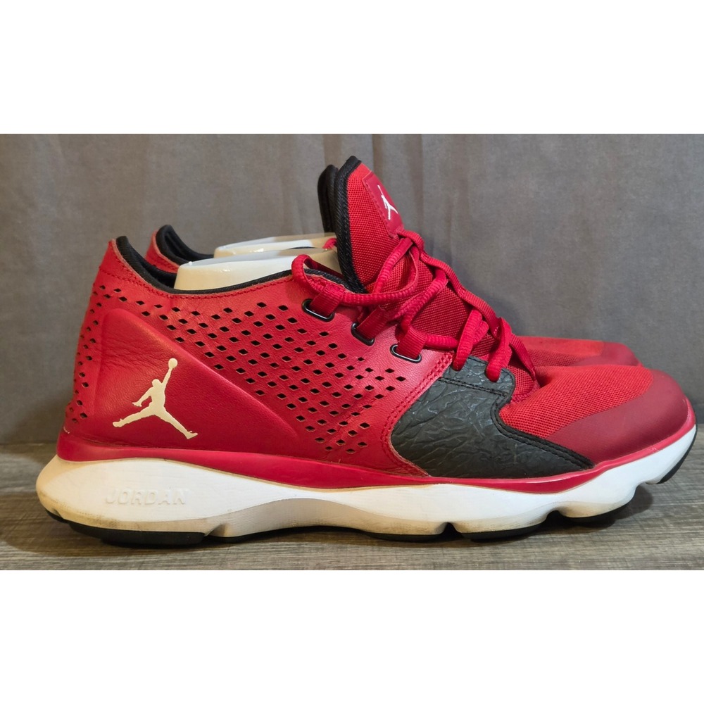 Nike Jordan Flow Sneakers Men's Size 10.5 Red Black